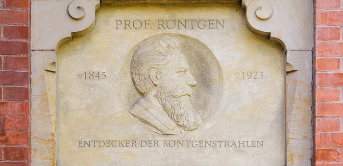 Steintafel Konrad Röntgen
